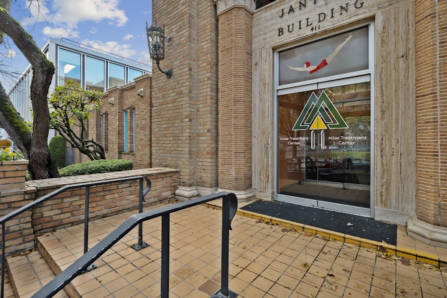 Atlas Recovery - NE 19 Avenue provider image